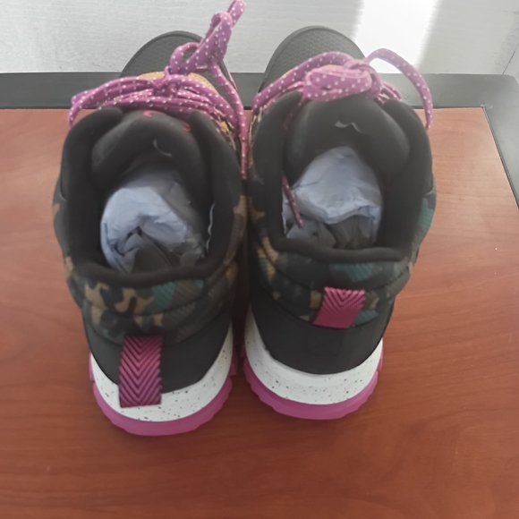 Timberland Women's Black and Pink Hiking Shoes - Picture 8 of 13
